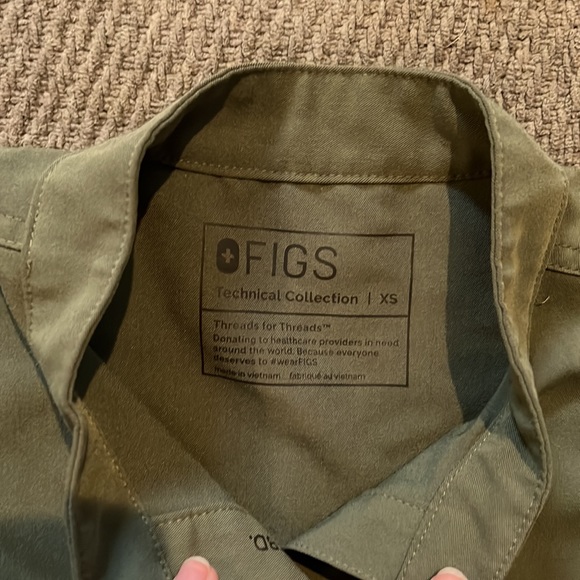 Figs Moss Rafaela Scrub Top - Picture 3 of 4